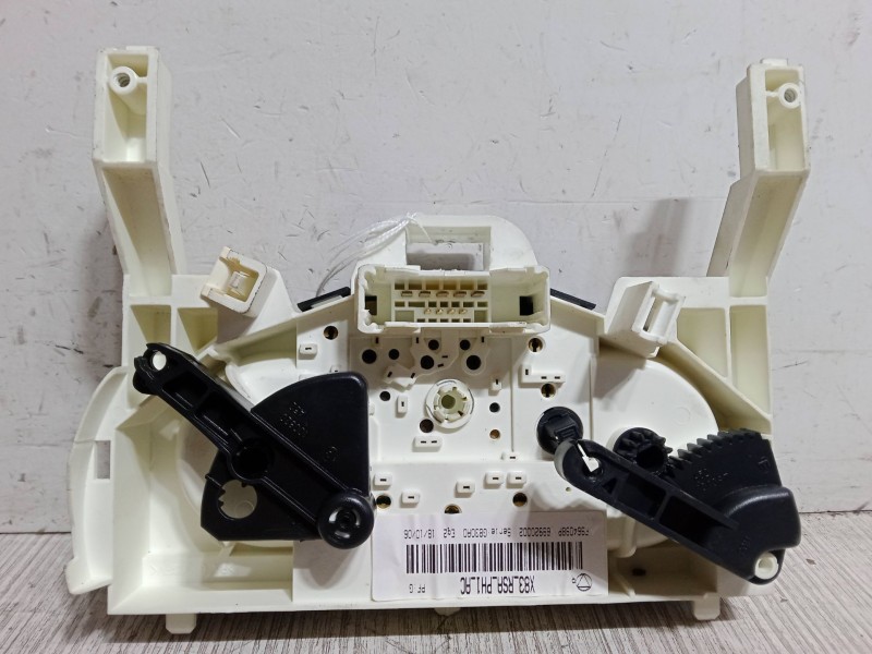 Recambio de mando climatizador para nissan primastar autobús (x83) dci 150 referencia OEM IAM X83RSAPH1AC  F964098P