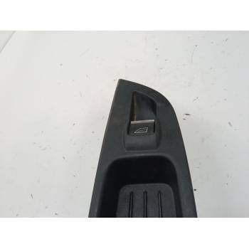 MANDO ELEVALUNAS DELANTERO DERECHO BM51A240A40 