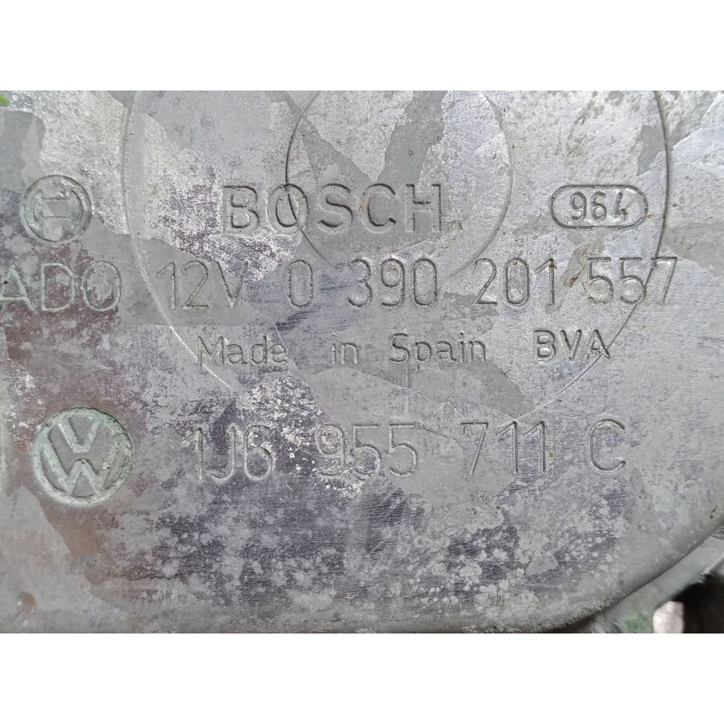 Recambio de motor limpia trasero para volkswagen golf iv (1j1) 1.4 16v referencia OEM IAM 0390201557  