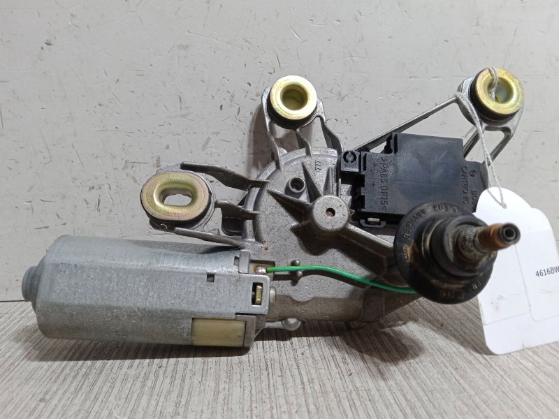 Recambio de motor limpia trasero para volkswagen golf iv (1j1) 1.4 16v referencia OEM IAM 0390201557  