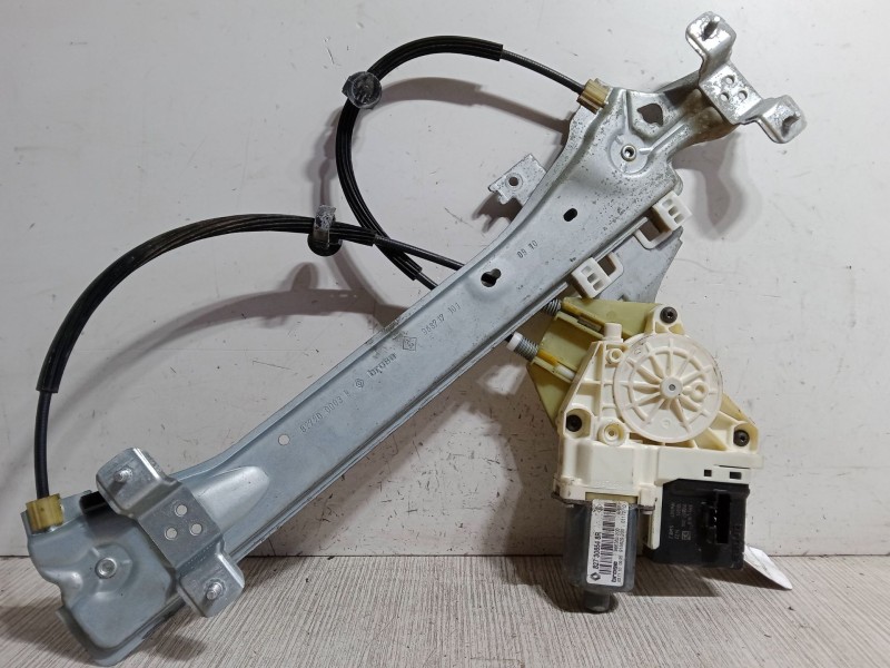 Recambio de elevalunas electrico trasero derecho para renault megane iii hatchback (bz0/1_, b3_) 1.5 dci referencia OEM IAM 8273