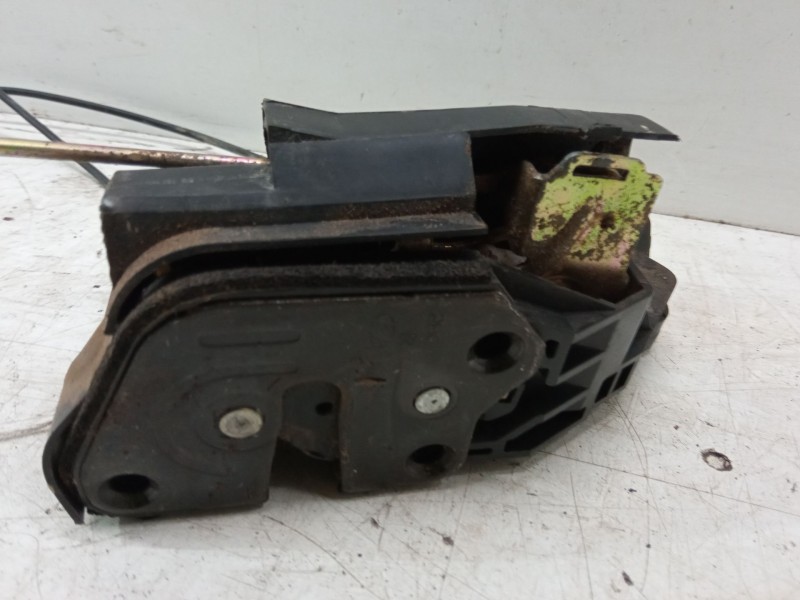 Recambio de cerradura puerta delantera derecha para hyundai trajet (fo) 2.0 crdi referencia OEM IAM   