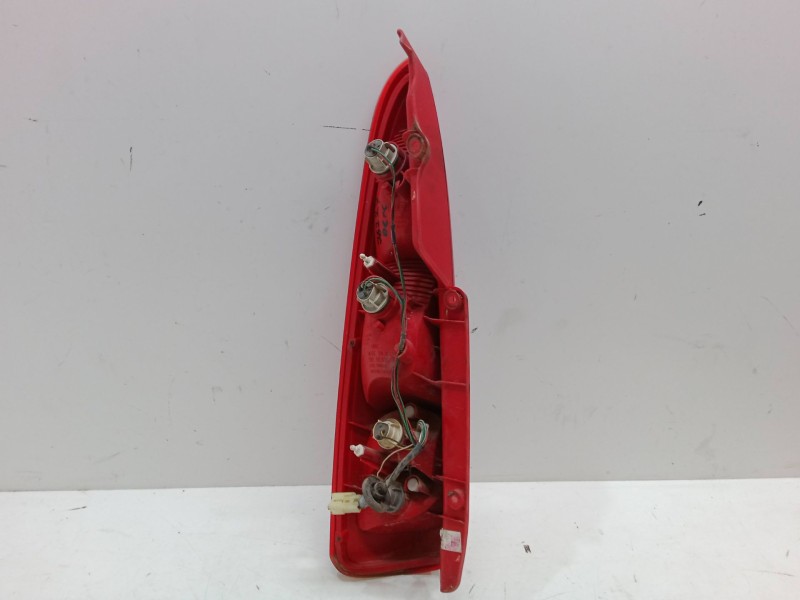 Recambio de piloto trasero derecho para daewoo tacuma (u100) 1.6 referencia OEM IAM   