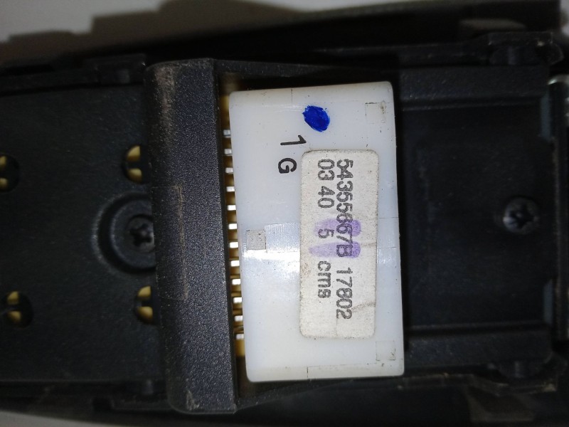 Recambio de mando elevalunas delantero izquierdo para toyota corolla (_e12_) 2.0 d-4d (cde120_) referencia OEM IAM 8480202251BO 