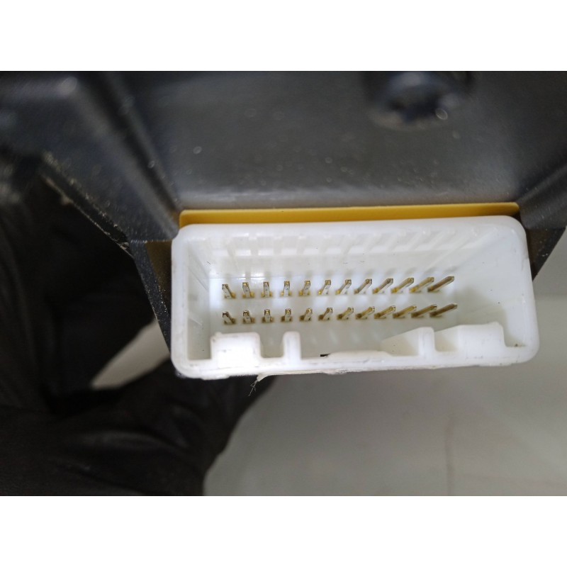 Recambio de mando elevalunas delantero izquierdo para toyota corolla (_e12_) 2.0 d-4d (cde120_) referencia OEM IAM 8480202251BO 