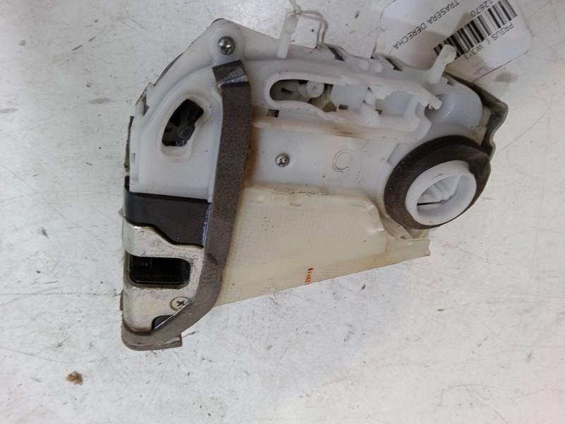 Recambio de cerradura puerta trasera derecha para toyota prius (_w3_) 1.8 hybrid (zvw3_) referencia OEM IAM   