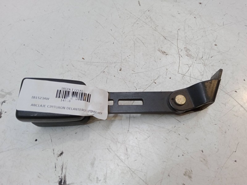Recambio de anclaje cinturon delantero izquierdo para seat ibiza i (21a) 0.9 referencia OEM IAM   