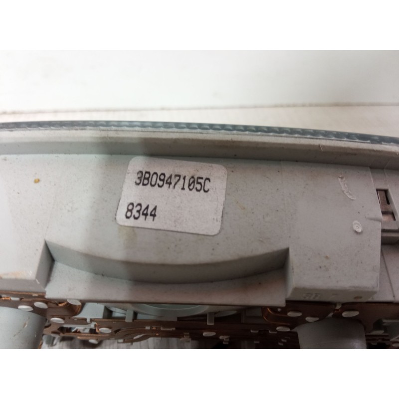 Recambio de luz interior delantera para seat ibiza v (kj1, kjg) 1.6 tdi referencia OEM IAM 3B0947105C  