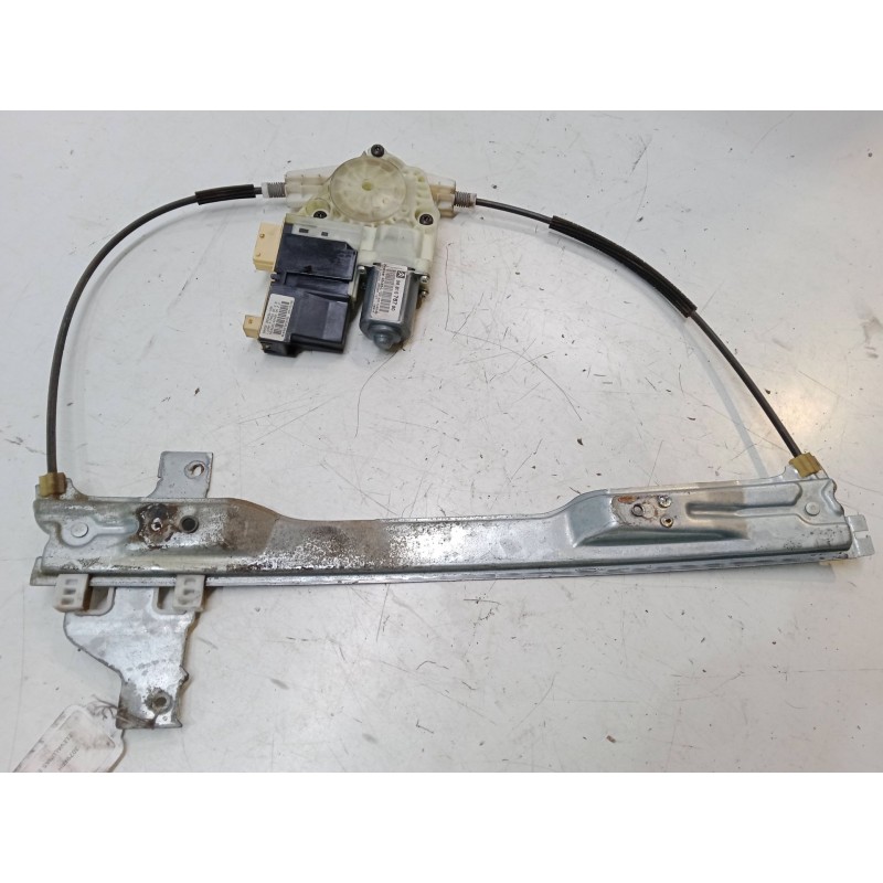 Recambio de elevalunas electrico delantero derecho para citroën c4 coupé (la_) 1.6 hdi referencia OEM IAM 9681576780  