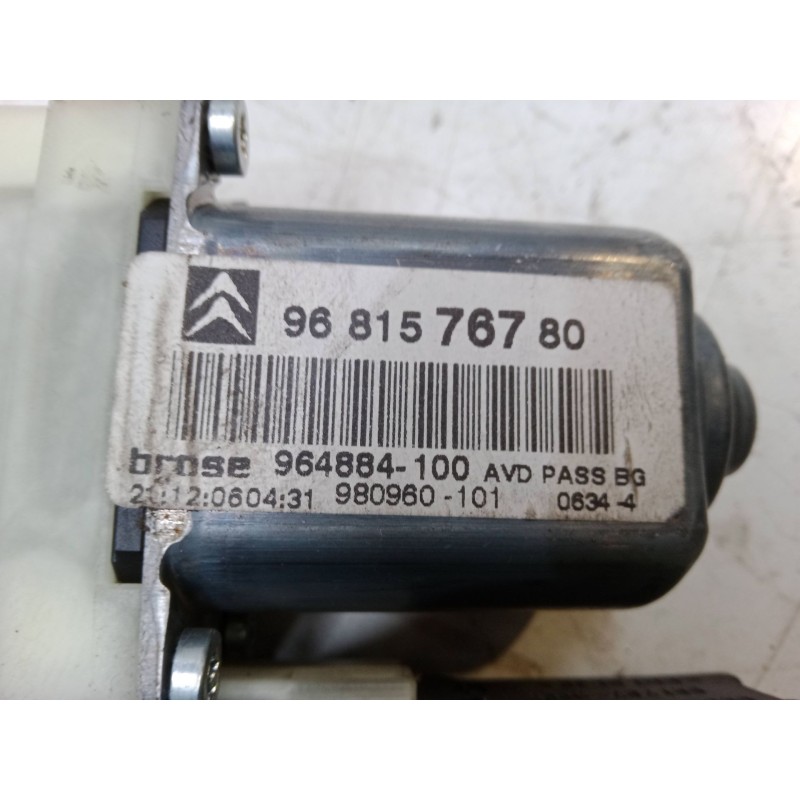 Recambio de elevalunas electrico delantero derecho para citroën c4 coupé (la_) 1.6 hdi referencia OEM IAM 9681576780  