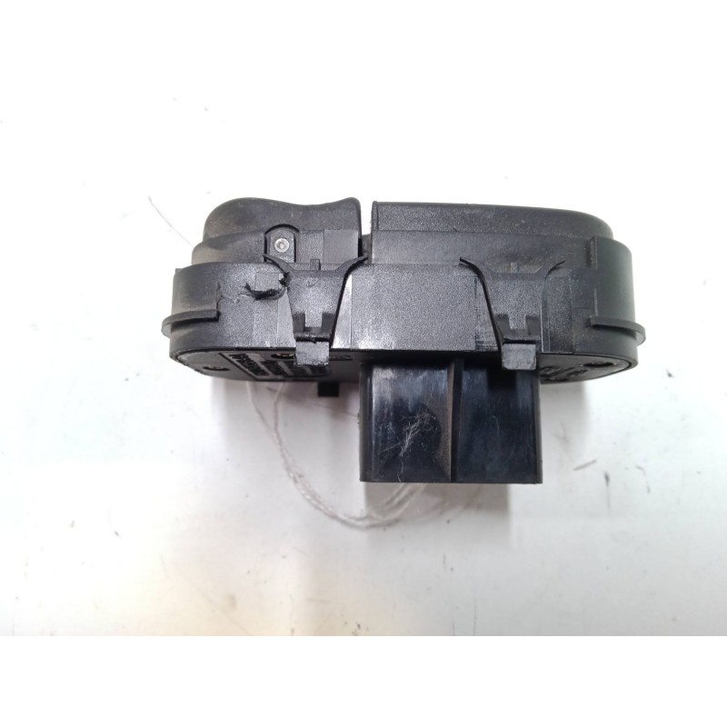 Recambio de mando elevalunas delantero izquierdo para ford focus i (daw, dbw) 1.8 tdci referencia OEM IAM    Recambio de mando elevalunas delantero izquierdo para ford focus i (daw, dbw) 1.8 tdci referencia OEM IAM
