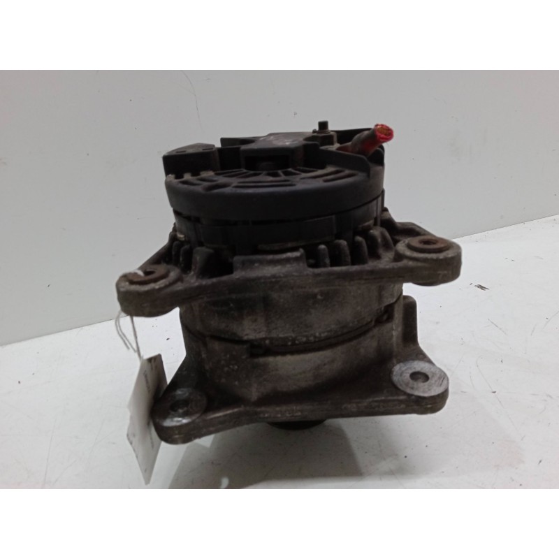 Recambio de alternador para renault clio iii (br0/1, cr0/1) 1.2 16v (br02, br0j, br11, cr02, cr0j, cr11) referencia OEM IAM 8200