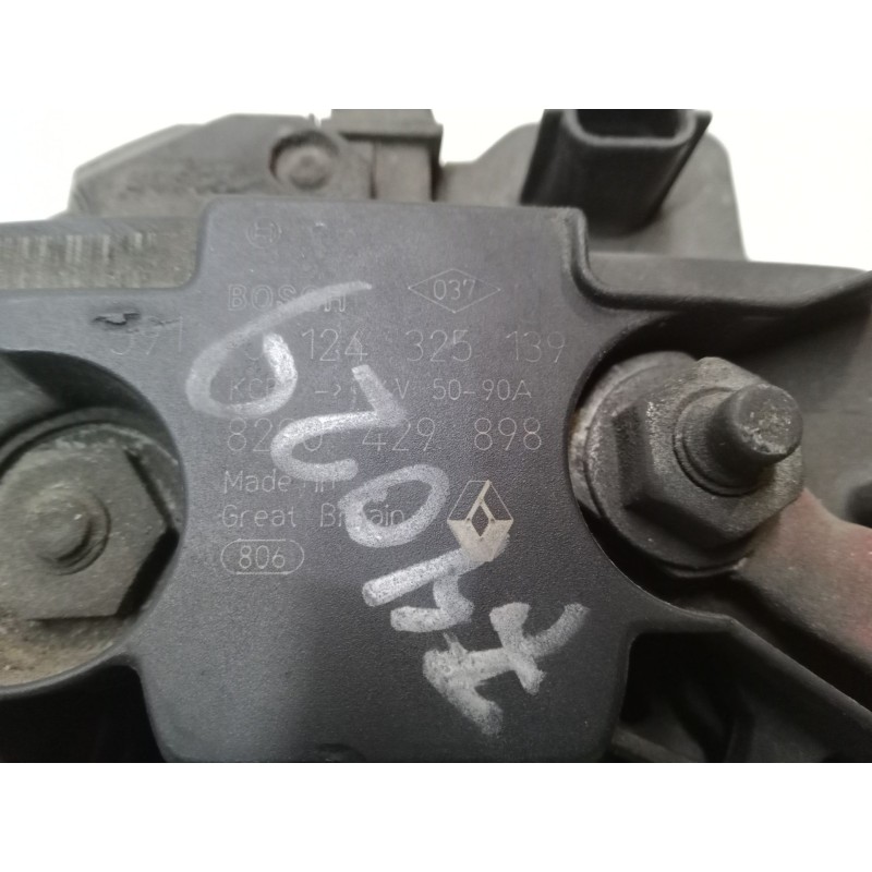 Recambio de alternador para renault clio iii (br0/1, cr0/1) 1.2 16v (br02, br0j, br11, cr02, cr0j, cr11) referencia OEM IAM 8200