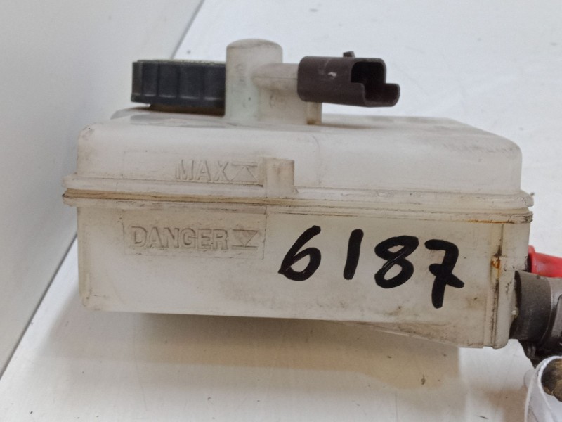 Recambio de bomba freno para citroën xsara picasso (n68) 1.6 hdi referencia OEM IAM   