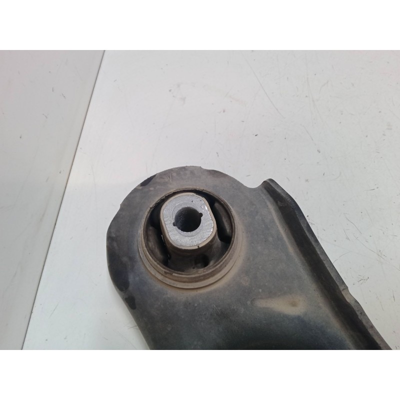 Recambio de brazo suspension inferior delantero izquierdo para renault megane iii hatchback (bz0/1_, b3_) 1.2 tce (bz2b, bz11) r