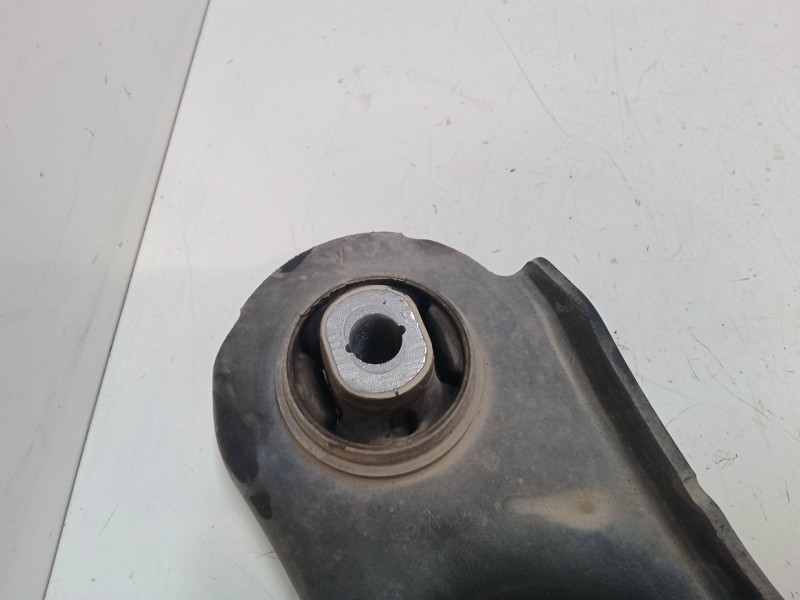 Recambio de brazo suspension inferior delantero izquierdo para renault megane iii hatchback (bz0/1_, b3_) 1.2 tce (bz2b, bz11) r