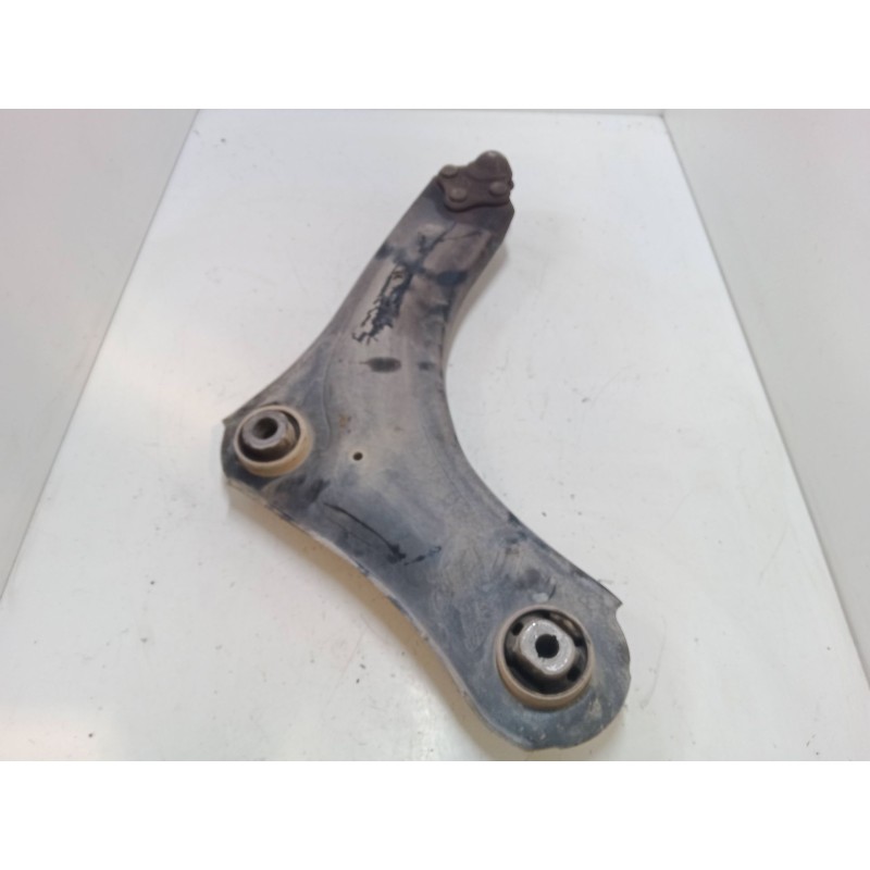 Recambio de brazo suspension inferior delantero izquierdo para renault megane iii hatchback (bz0/1_, b3_) 1.2 tce (bz2b, bz11) r