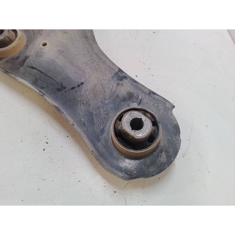 Recambio de brazo suspension inferior delantero izquierdo para renault megane iii hatchback (bz0/1_, b3_) 1.2 tce (bz2b, bz11) r