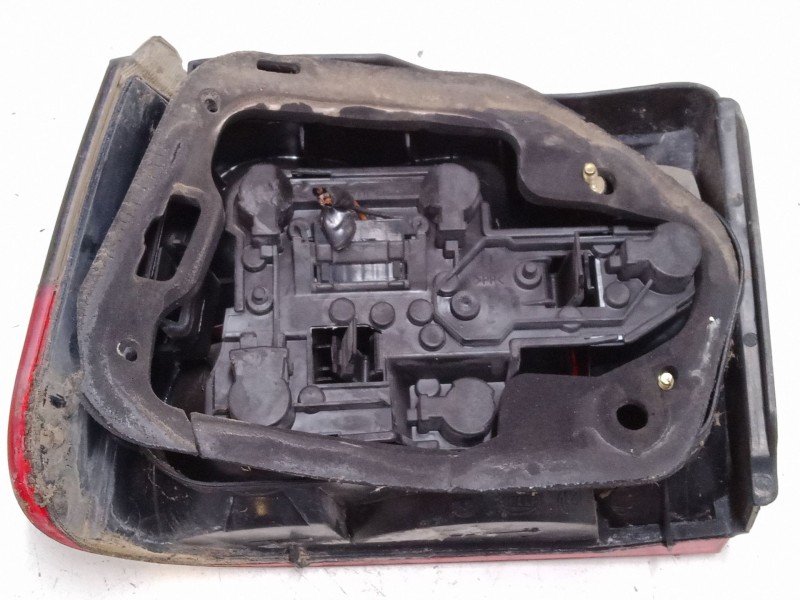 Recambio de piloto trasero derecho para seat ibiza ii (6k1) 1.4 i referencia OEM IAM   