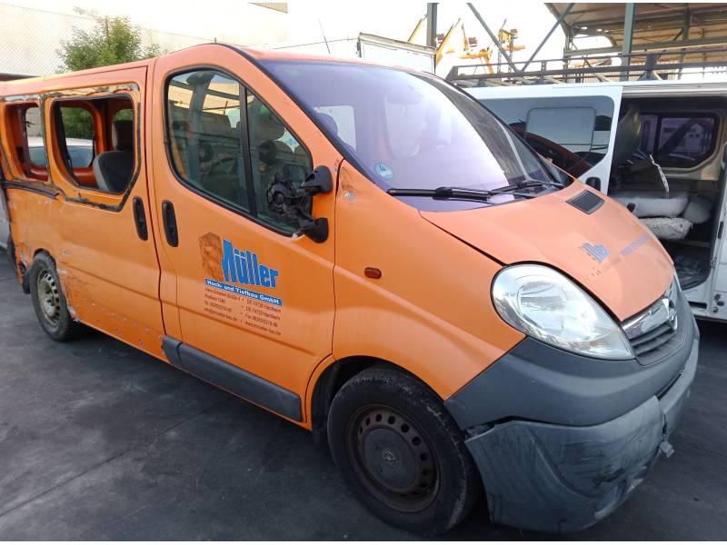 OPEL VIVARO A AUTOBÚS (X83)