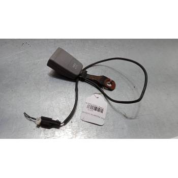 ANCLAJE CINTURON DELANTERO IZQUIERDO 