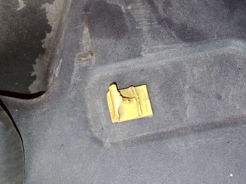 Recambio de rejillas capo para ford mondeo iv (ba7) 1.8 tdci referencia OEM IAM   