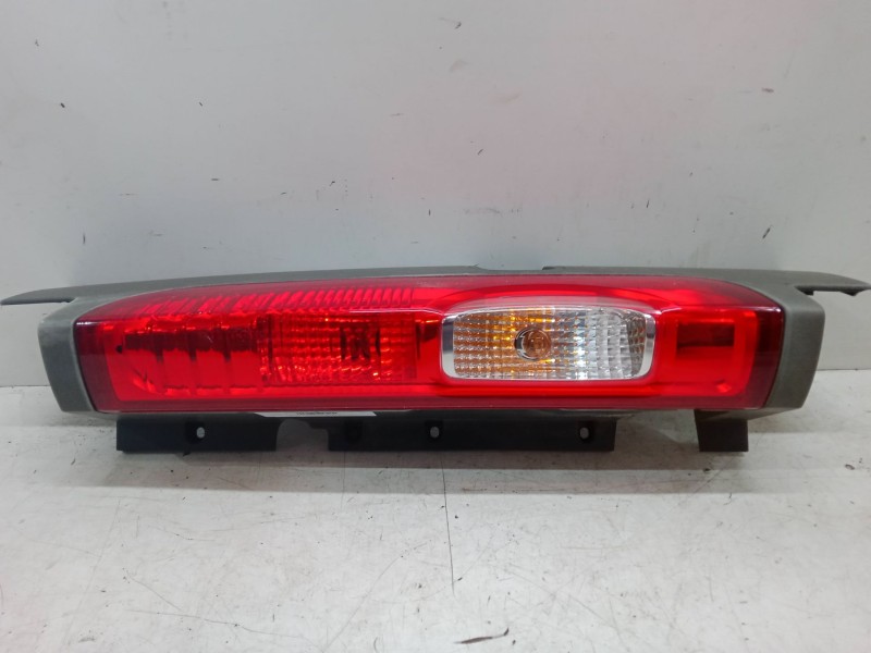 Recambio de piloto trasero derecho para nissan primastar autobús (x83) dci 150 referencia OEM IAM   