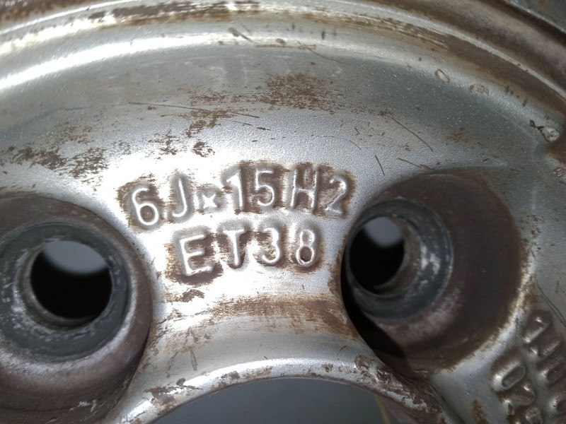 Recambio de llanta alumino 15´´ para volkswagen golf iv (1j1) 1.9 tdi referencia OEM IAM   