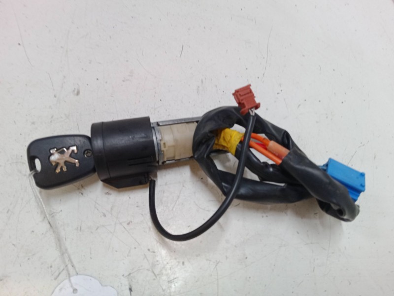 Recambio de clausor para peugeot 206 hatchback (2a/c) 1.4 hdi eco 70 referencia OEM IAM   