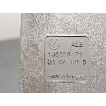 ANCLAJE CINTURON DELANTERO IZQUIERDO 1J4858471 