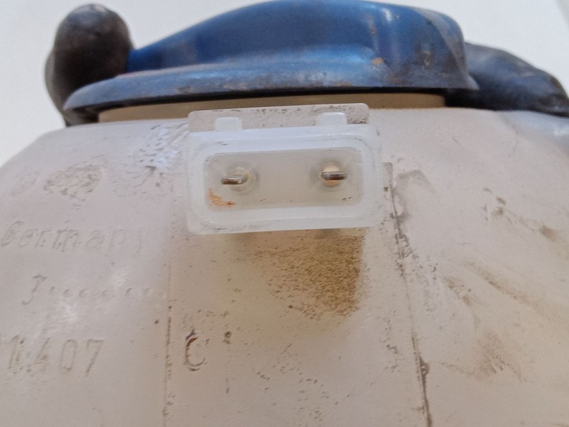 Recambio de botella expansion para seat ibiza ii (6k1) 1.4 i referencia OEM IAM   