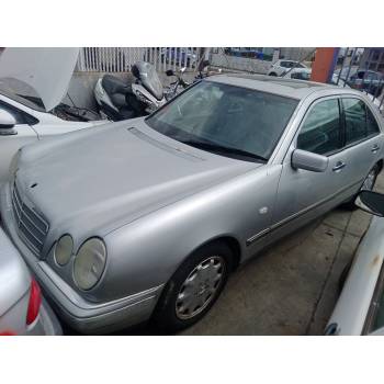 MERCEDES-BENZ CLASE E (W210) de desguace