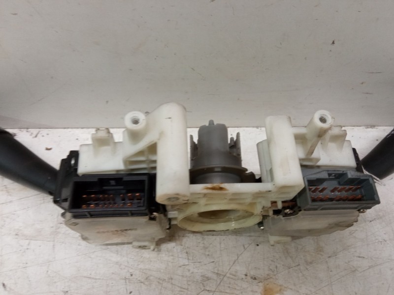 Recambio de mando luces para kia sportage ii (je_, km_) 2.0 i 16v referencia OEM IAM   