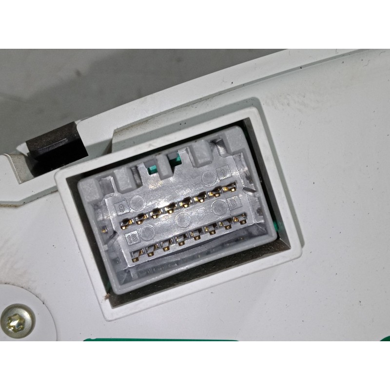 Recambio de cuadro instrumentos para kia sportage ii (je_, km_) 2.0 i 16v referencia OEM IAM   