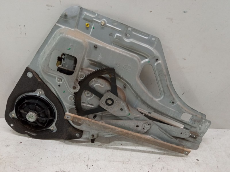 Recambio de elevalunas electrico delantero izquierdo para kia sportage ii (je_, km_) 2.0 i 16v referencia OEM IAM   