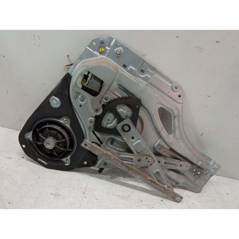 Recambio de elevalunas electrico trasero izquierdo para kia sportage ii (je_, km_) 2.0 i 16v referencia OEM IAM   