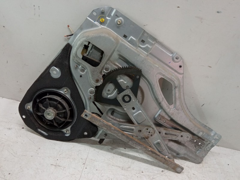 Recambio de elevalunas electrico trasero izquierdo para kia sportage ii (je_, km_) 2.0 i 16v referencia OEM IAM   