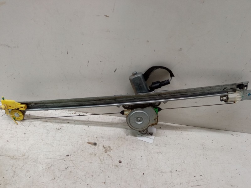 Recambio de elevalunas electrico delantero izquierdo para nissan primastar autobús (x83) dci 150 referencia OEM IAM   