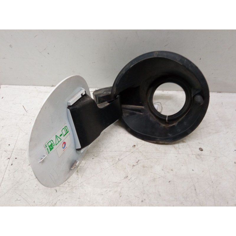 Recambio de tapa exterior combustible para peugeot 2008 i (cu_) 1.2 thp 130 / puretech 130 referencia OEM IAM   