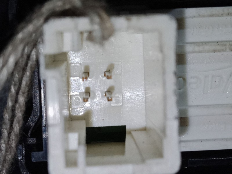 Recambio de mando elevalunas trasero derecho para peugeot 2008 i (cu_) 1.2 thp 130 / puretech 130 referencia OEM IAM   