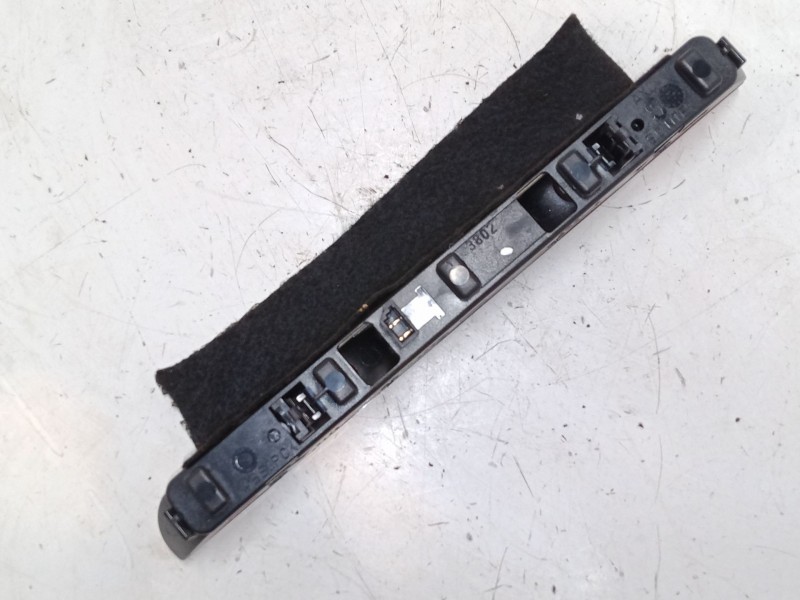 Recambio de luz central de freno para citroën saxo (s0, s1) 1.1 x, sx referencia OEM IAM   
