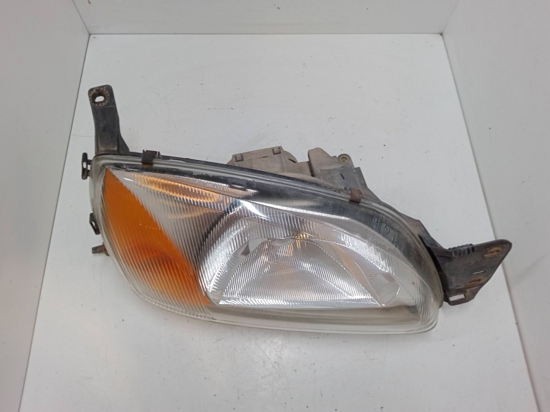 Recambio de faro derecho para ford fiesta iv (ja_, jb_) 1.3 i referencia OEM IAM   
