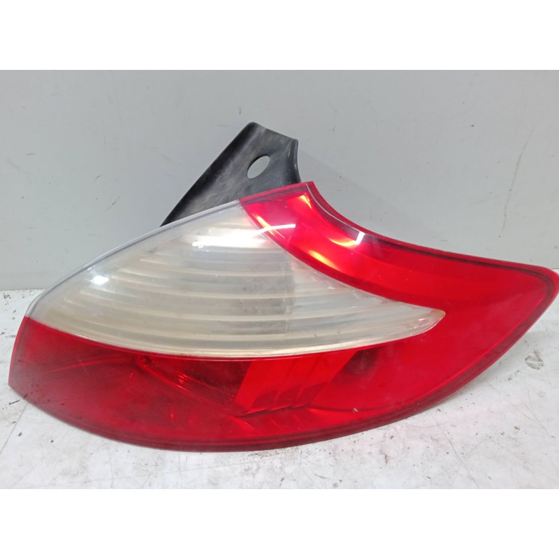 Recambio de piloto trasero derecho para renault megane iii hatchback (bz0/1_, b3_) 1.6 16v (bz1b, bz1h) referencia OEM IAM   