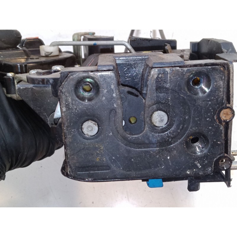 Recambio de cerradura puerta delantera derecha para hyundai accent iii sedán (mc) 1.5 crdi gls referencia OEM IAM   