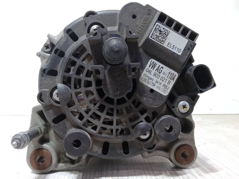 Recambio de alternador para seat ibiza v (kj1, kjg) 1.6 tdi referencia OEM IAM 04L903021B  
