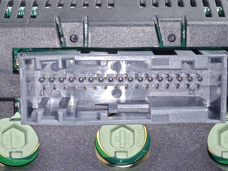 Recambio de pantalla interior reloj para opel corsa c (x01) 1.2 twinport (f08, f68) referencia OEM IAM   