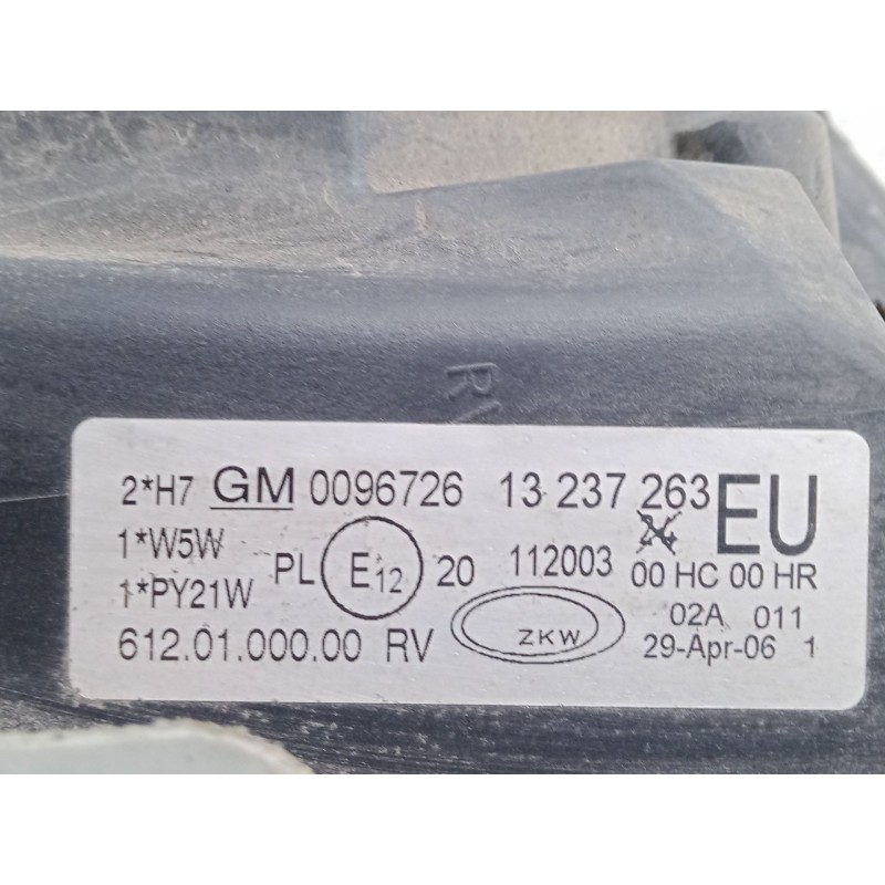 Recambio de faro derecho para opel corsa c (x01) 1.2 twinport (f08, f68) referencia OEM IAM   