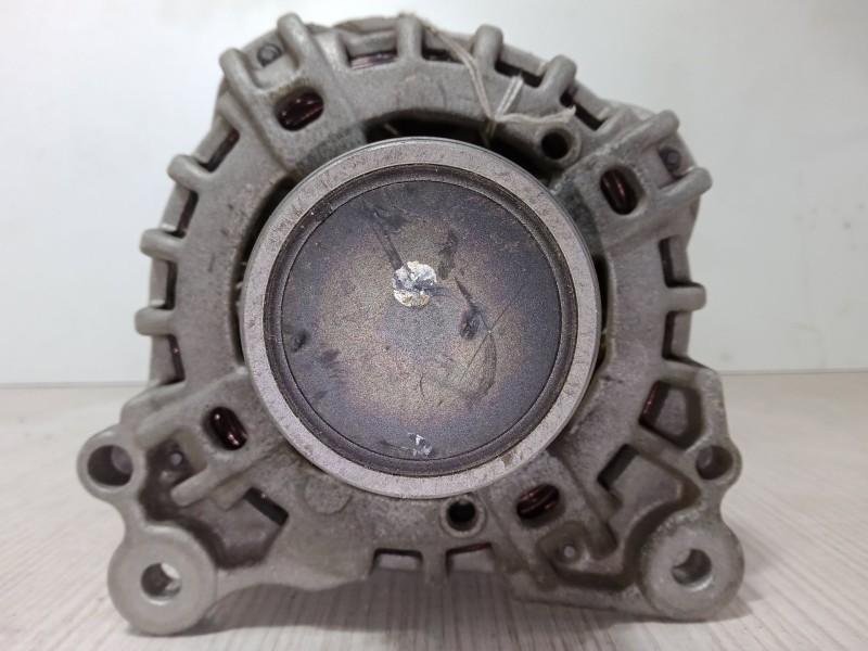 Recambio de alternador para seat ibiza v (kj1, kjg) 1.6 tdi referencia OEM IAM 04L903021B  