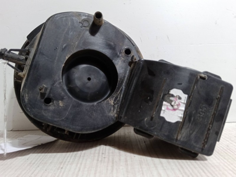 Recambio de tapa exterior combustible para renault megane iii hatchback (bz0/1_, b3_) 1.6 16v (bz1b, bz1h) referencia OEM IAM   