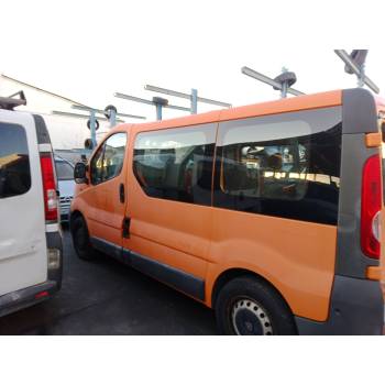 OPEL VIVARO A AUTOBÚS (X83)